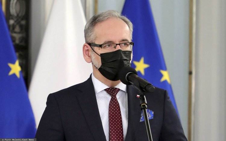 Obostrzenia dla zarażonych niebezpiecznymi wariantami zapowiadane przez ministra
