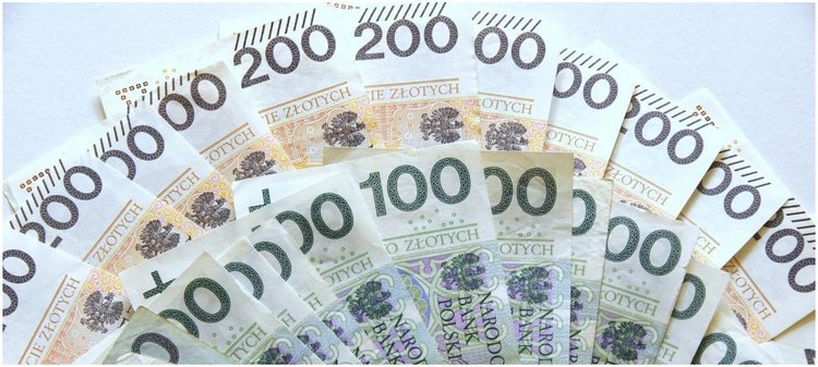 Płaca minimalna ma znacznie wzrosnąć w 2022 r. Rząd podaje założenia