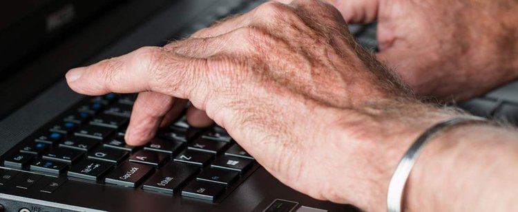13. i 14. emerytura oraz coroczna waloryzacja świadczeń. Nowe stawki i daty wypłat. Kompletna lista