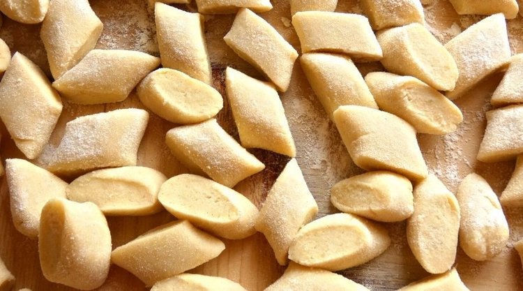 Prosty przepis krok po kroku na kultowe kopytka