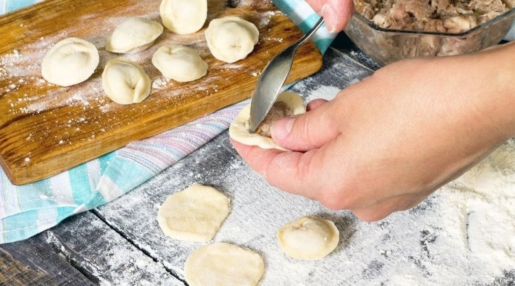 Boskie, nieziemsko oryginalne uszka z kapustą i żurawiną