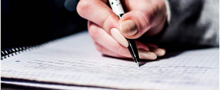 Sporządzenie testamentu nie jest wcale takie proste. Kilku błędów należy się wystrzegać