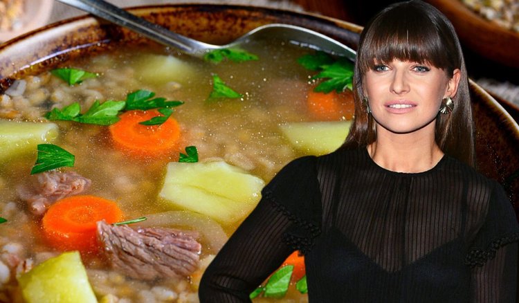 Trudno uwierzyć, co Lewandowska wrzuca do krupniku. Składnik wrócił po latach do łask Polaków