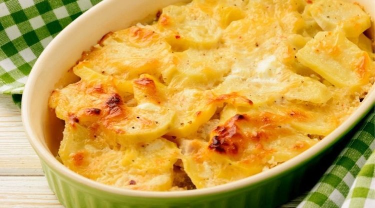 Cudowna zapiekanka z ziemniakami i kapustą kiszoną