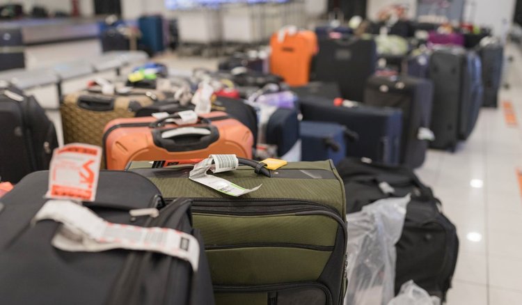 Lista zakazanych przedmiotów. Jeśli zabierzesz je do samolotu możesz mieć problemy
