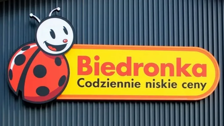 Szalone promocje w Biedronce od 21 września. Akcje 4+4, 1+1, a popularne produkty tylko 99 gr 