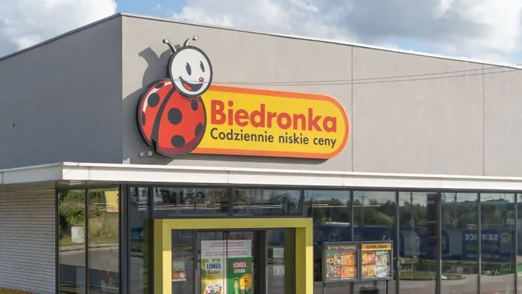 Biedronka odpala petardę od 2 stycznia. Po 1 zł dla wszystkich i nawet 50% zniżki. Są limity