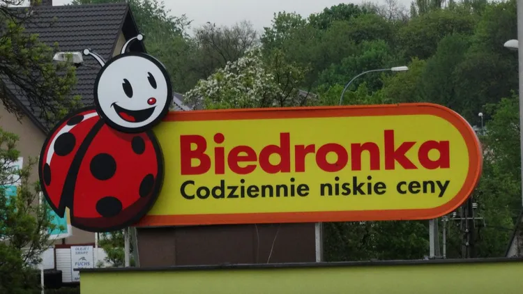 Biedronka kusi na koniec miesiąca. Hity do domu za bezcen, będą idealne w jesienne wieczory