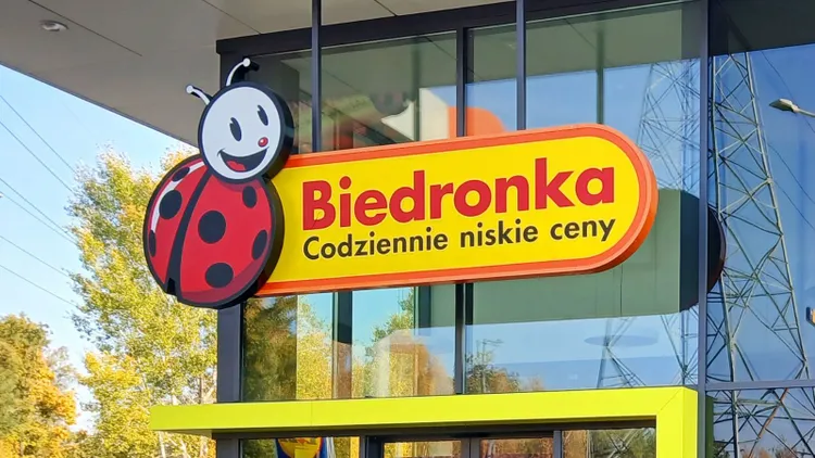 W Biedronce powariowali. 6+6 gratis i prezenty na Dzień Nauczyciela. Czas do końca tygodnia