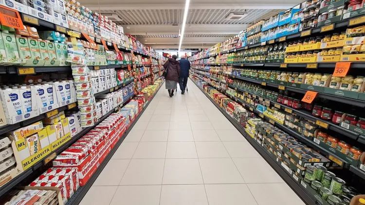 GIS wycofuje mięso ze sprzedaży w Biedronce. Nie spożywaj tego produktu pod żadnym pozorem