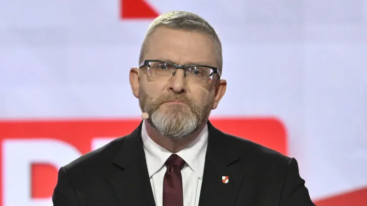 Braun może usłyszeć zarzuty. Parlament zdecydował ws. immunitetu kandydata na prezydenta