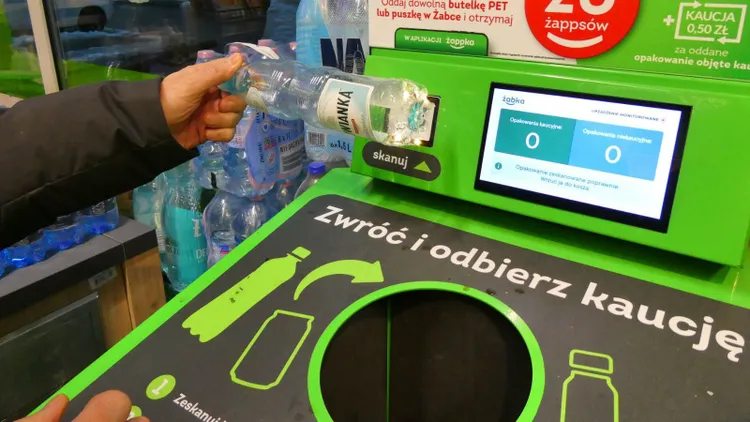 Tak Polacy próbują zarobić na systemie kaucyjnym. Nie wiedzą, jak surowa grozi za to kara