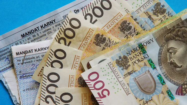 Nowy sposób wystawiania mandatów. Testy już trwają