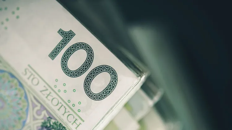 300 zł z ZUS dla rodziców. Trzeba się spieszyć, termin mija 30 listopada