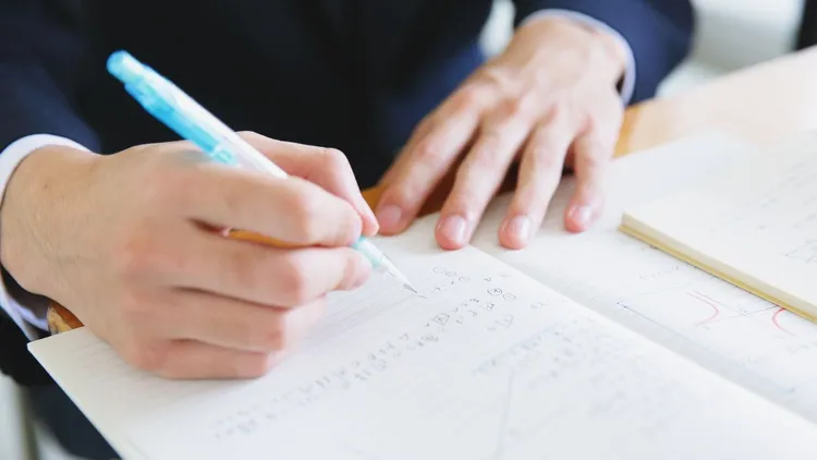 Zawrotne ceny korepetycji z matematyki. Portfele rodziców mocno się uszczuplą