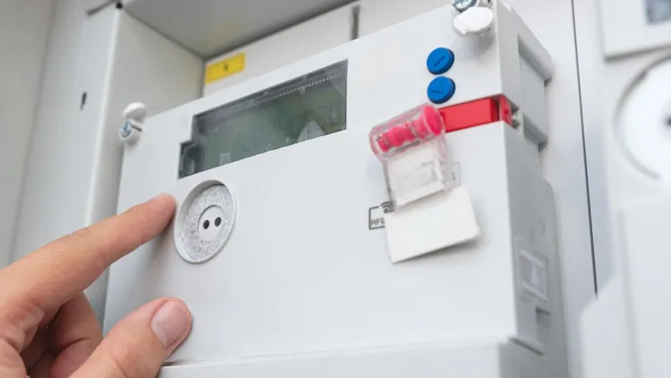 Natychmiast zadzwoń do elektrowni, jeśli zobaczysz to na liczniku. Ten błąd może wiele kosztować