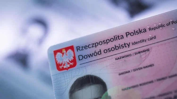 Banki zyskają większy dostęp do Twojego dowodu. Ministerstwo Cyfryzacji nowelizuje ustawę