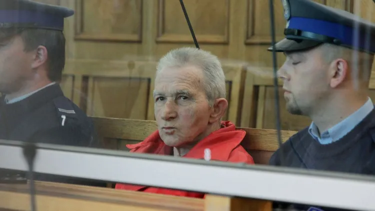 Miał siedzieć do końca życia. Zabójca działacza PiS opuścił więzienie. Kaczyński i Ziobro przerwali milczenie