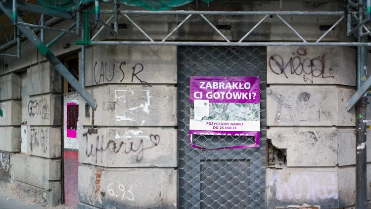 Kredyt nie sprawi, że będziesz bogatszy. Nowa ustawa ma chronić Polaków przed długami