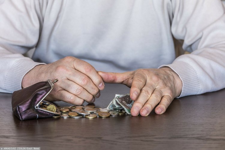 Ważne wyliczenia dla emerytów i rencistów. Zmiany czekają ich od 1 marca
