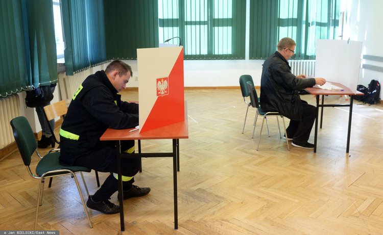 Głosowanie poza miejscem zamieszkania. Lepiej się pośpiesz ze złożeniem wniosku