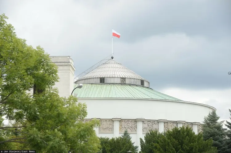 W Sejmie szukają ludzi do pracy. Długa lista wymagań