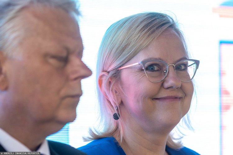 Minister Moskwa: Utrzymanie mieszkania w Polsce jest bardzo tanie. Kiedyś radziła, że 17 stopni w domu jest zdrowe dla organizmu