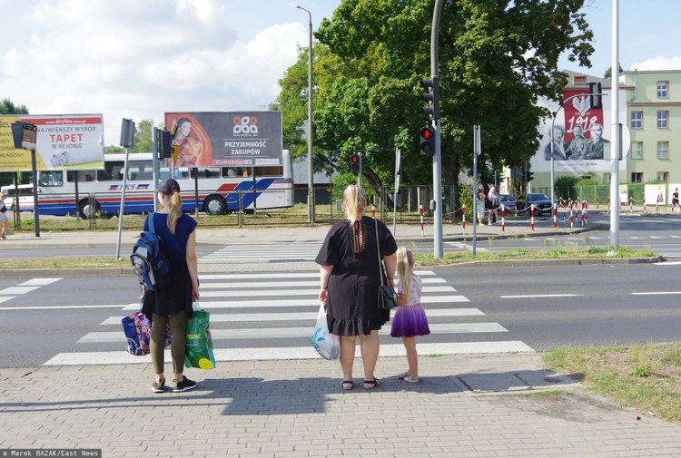 Przełomowy wyrok sądu. Pieszy na wysepce między przejściami bez pierwszeństwa
