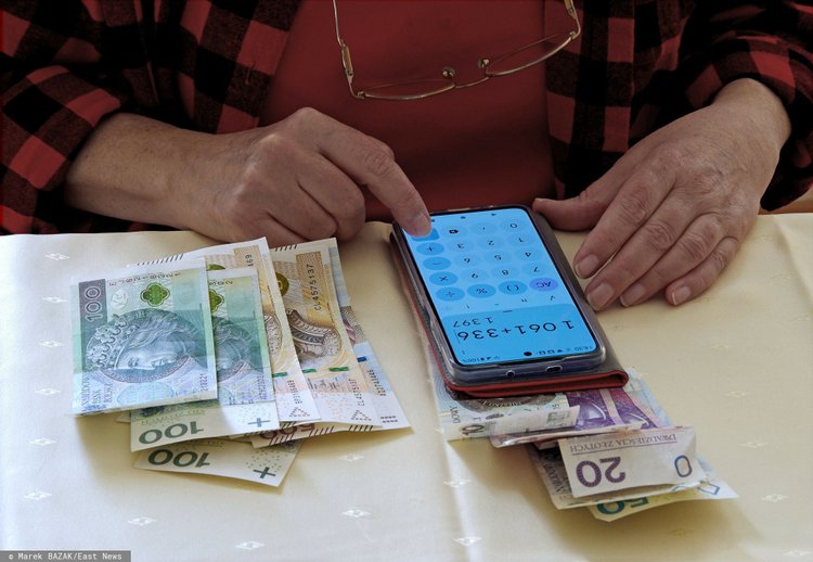 Waloryzacja rent i emerytur w 2024 roku. NBP przekazał kluczowe informacje
