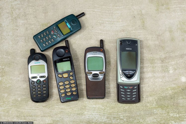Na starych telefonach komórkowych można nieźle zarobić. Niektóre modele są warte fortunę 