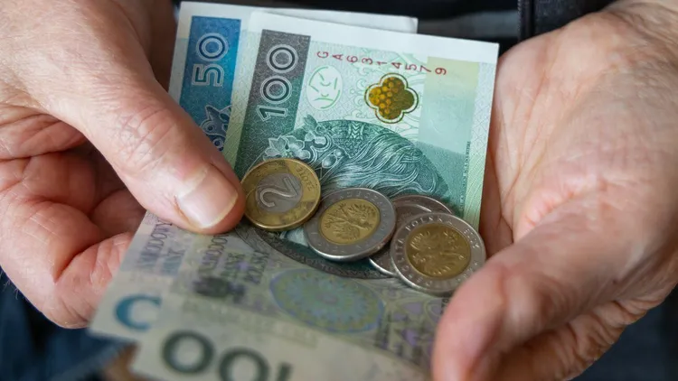 Wzrost pensji minimalnej w 2025 r. najniższy z możliwych. Pracodawcy: "nie ma nic złego we wzroście wynagrodzeń"