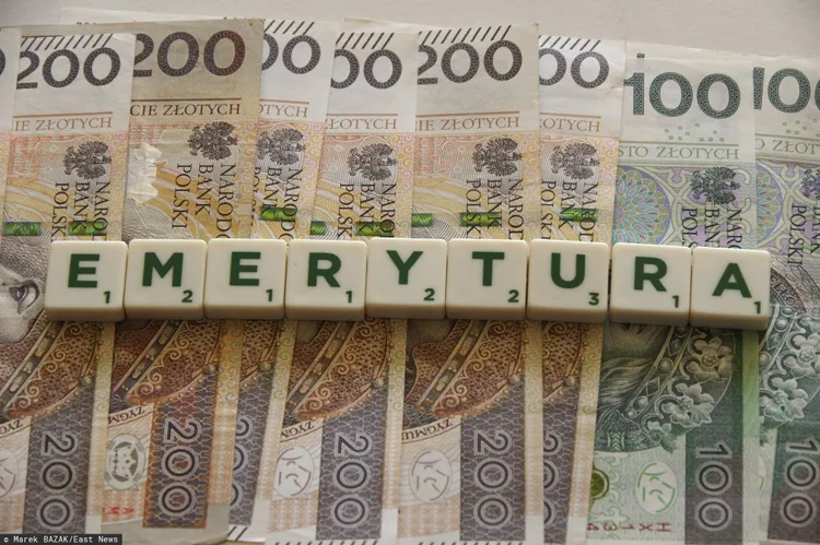 Nawet 336 zł co miesiąc bez względu na dochód. Zapomniany dodatek do emerytur