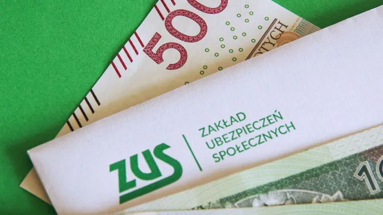 ZUS przeliczy emerytury na nowo. Te roczniki dostaną zaległe pieniądze nawet za 3 lata wstecz