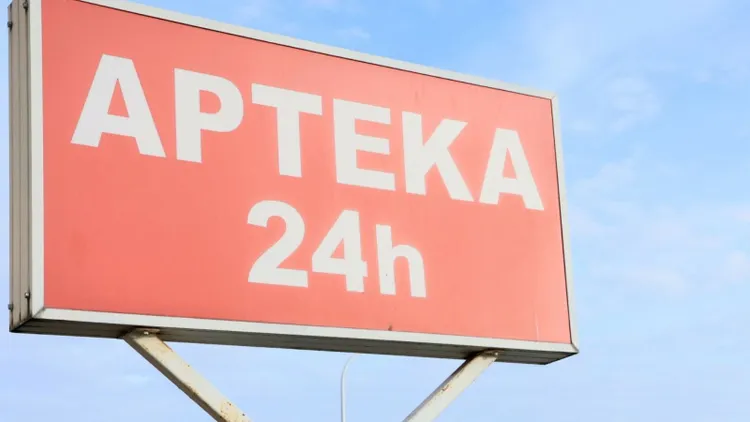 GIF natychmiast wycofuje lek. Jeśli go przyjmujesz, szybko skontaktuj się z lekarzem