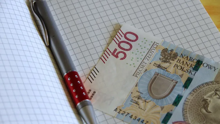 Dodatkowe 500 zł do emerytury z ZUS. Takie są warunki