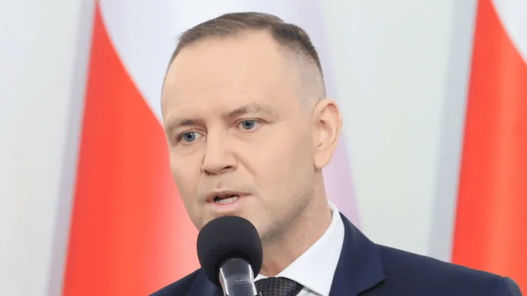Prezydent zawetował ustawę o SAFE. Co to oznacza dla polskiego wojska i Twojego portfela? [WYJAŚNIAMY]