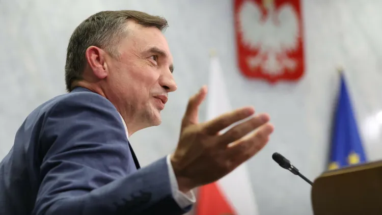 Wybory parlamentarne na Węgrzech. Wiadomo, co z azylem Ziobry i Romanowskiego po przegranej Orbana