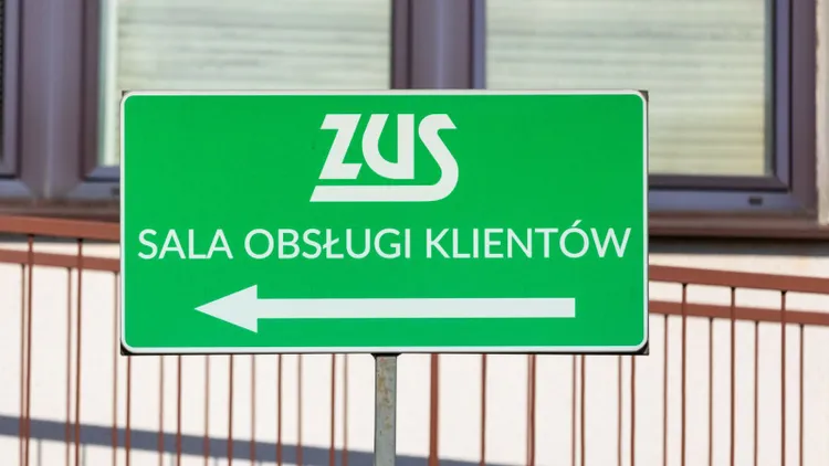 Ważny komunikat ZUS. Wnioski złożone tą drogą nie będą już rozpatrywane