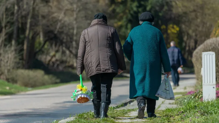 Nie chowaj jeszcze grubej kurtki. Pogoda na Wielkanoc może niemiło zaskoczyć Polaków