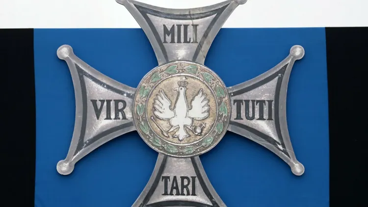 Order Virtuti Militari na aukcji w Ukrainie. IPN zabiera głos, sprawa przybiera nieoczekiwany obrót