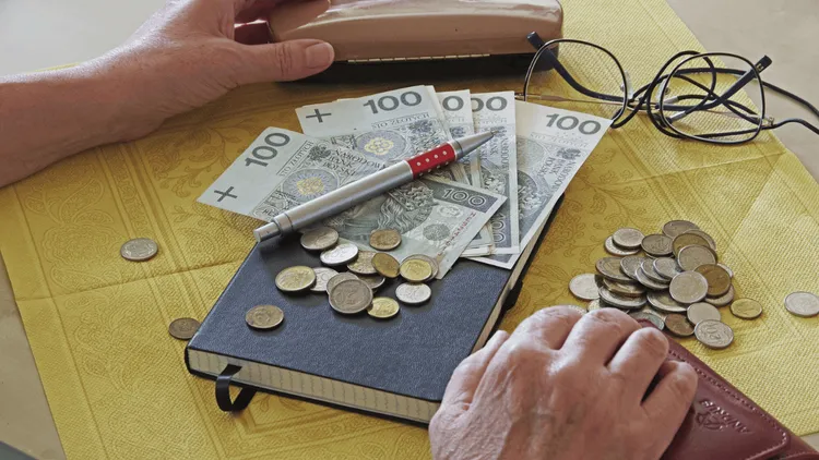 Ćwierć wieku składek do ZUS. Jaka emerytura po 25 latach?