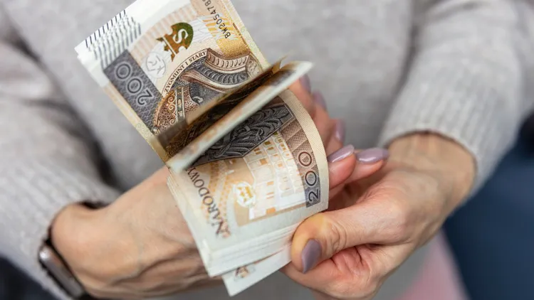 Po latach pracy w Irlandii wróciła do Polski na emeryturę. Tyle skarbówka kazała jej zapłacić