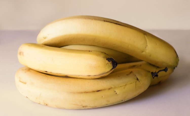 Wywar z banana i cynamonu na kłopoty ze snem