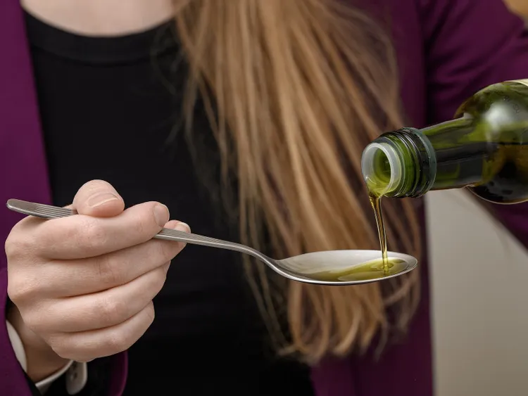 Nasze babcie leczyły się tym olejem. Oliwa nie ma szans