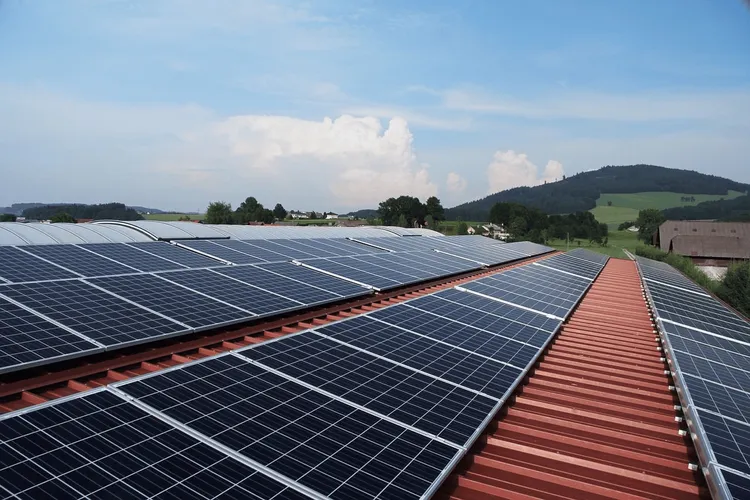 Kolejny krok w stronę transformacji energetycznej:  trzy laureatki III edycji programu grantowego  SOFIA promującego OZE