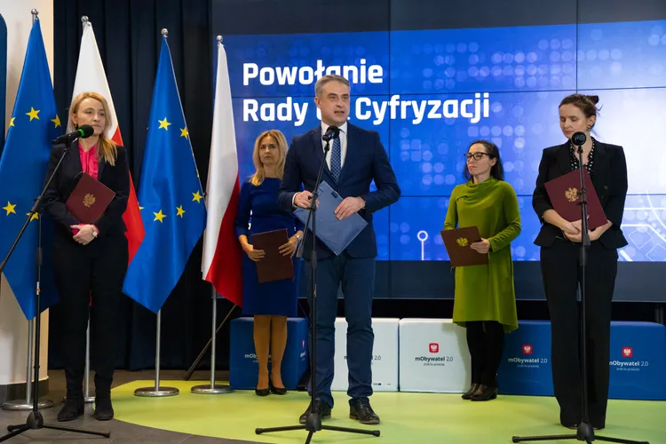 Minister Cyfryzacji stworzy fundusz sztucznej inteligencji