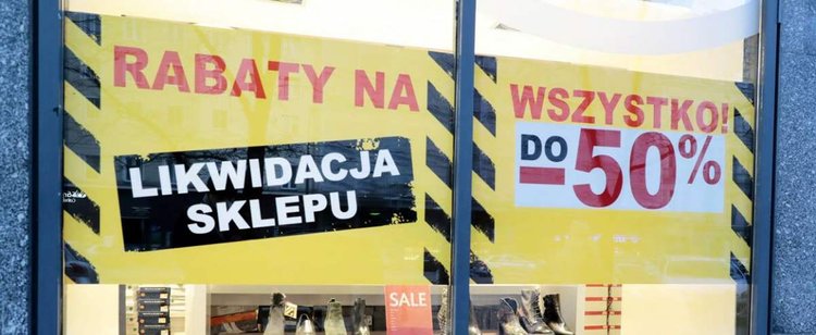 Znana sieciówka znika z polskiego rynku. Kupowaliśmy w niej od blisko 20 lat