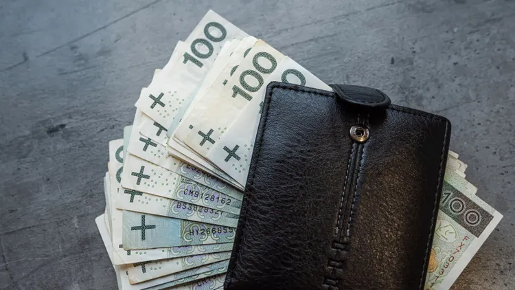 Ile gotówki trzeba mieć na wypadek wojny? Ta kwota powinna być w każdym domu