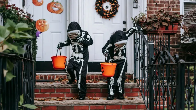 W Halloween posypią się mandaty. Rodzice nie mają pojęcia, powinni uprzedzić swoje dzieci