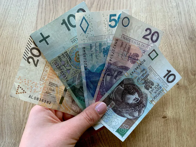 Wzrost rachunków za prąd od lipca. Kto będzie mógł skorzystać z bonu energetycznego?